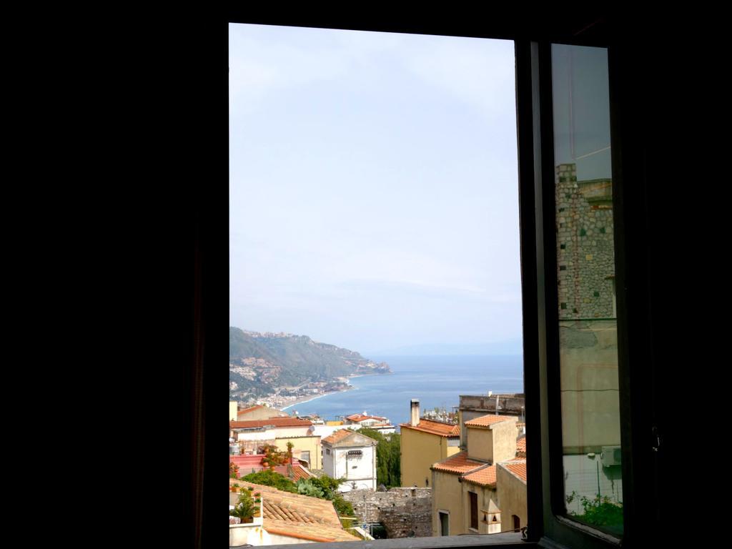 Bed And Breakfast Sorriso Taormina Exterior foto